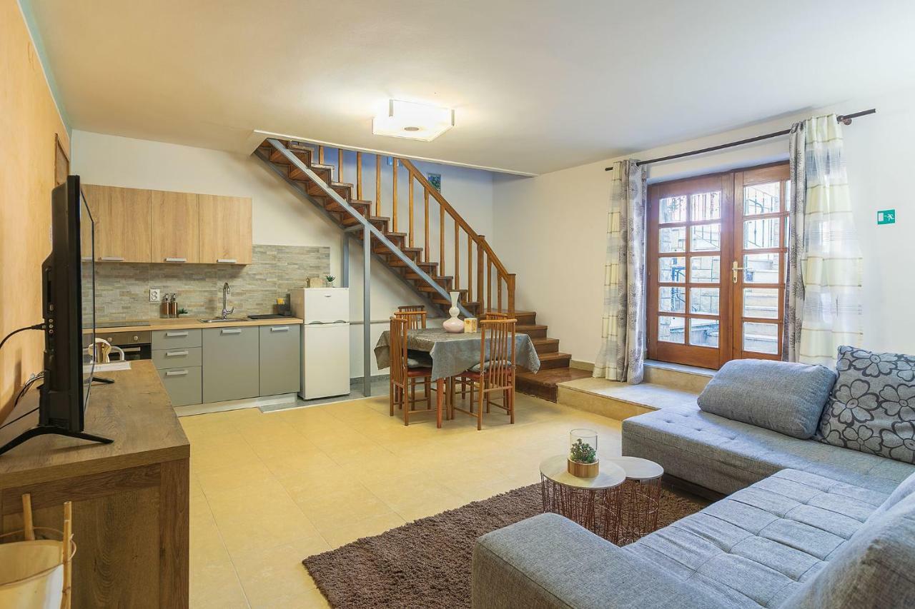 Polias Apartment Pula